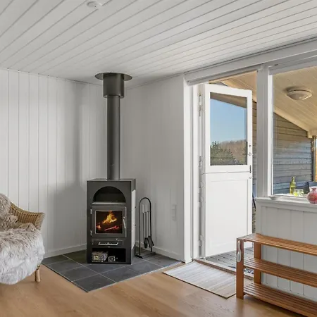Holiday home Aiden - 650m From The Sea By Interhome
